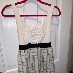 Anthropologie floral adorned black and cream tank